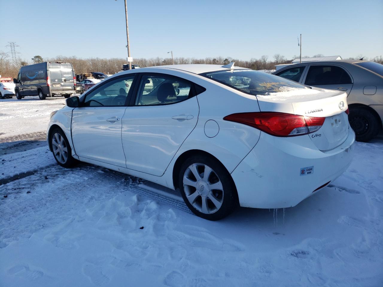 2011 Hyundai Elantra - Image 2