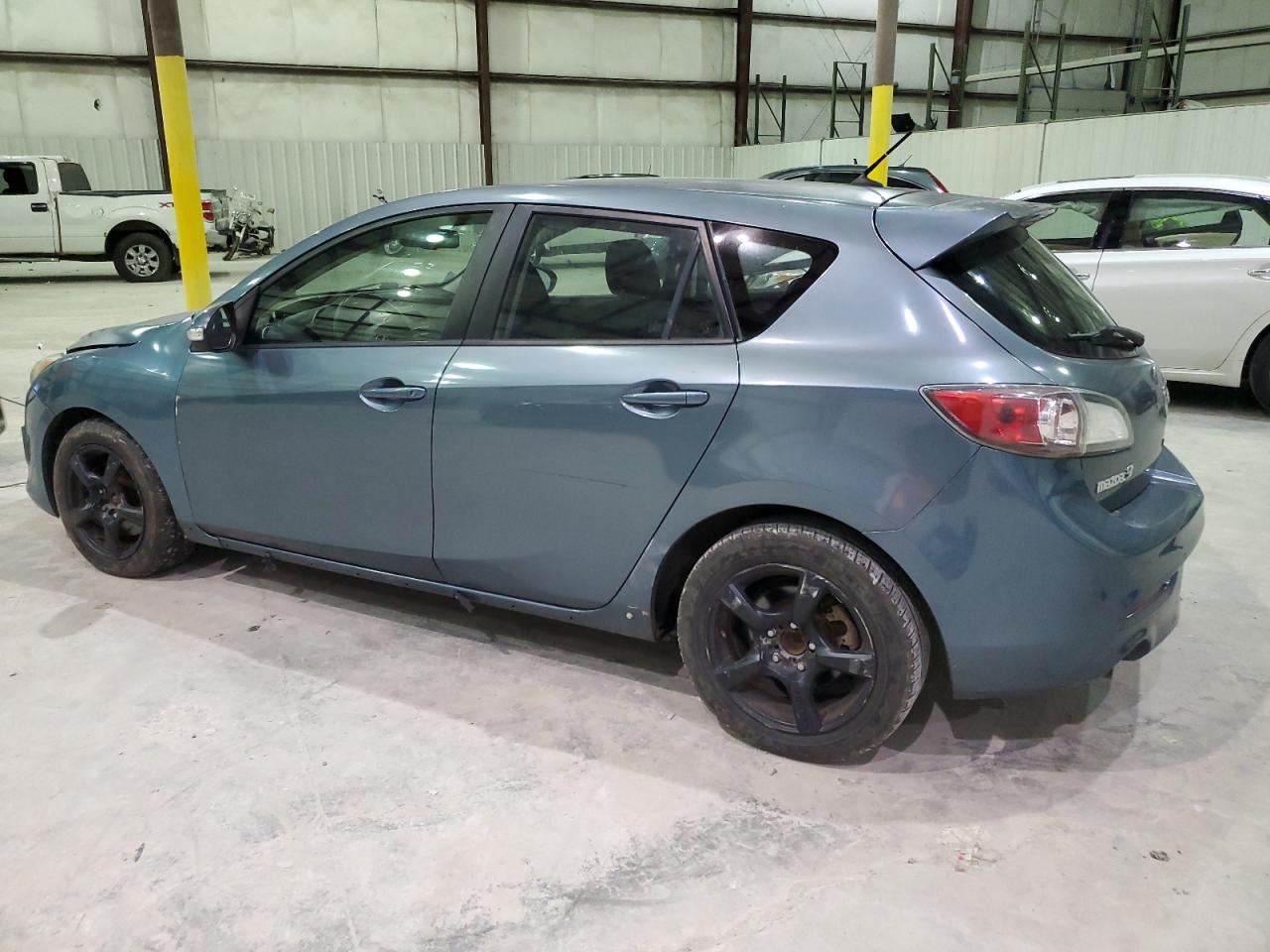 2010 Mazda 3 - Image 2