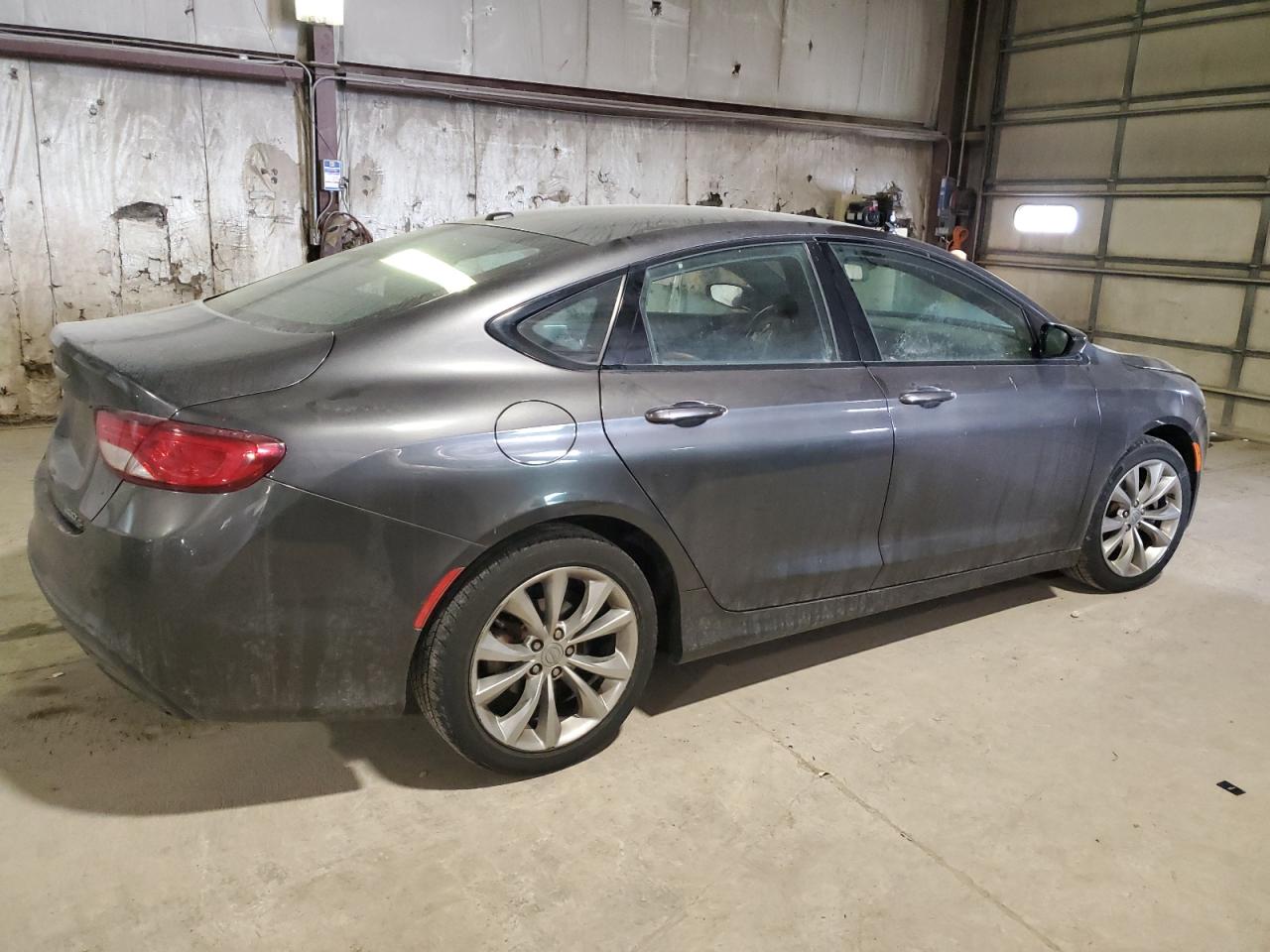 2015 Chrysler 200 - Image 3