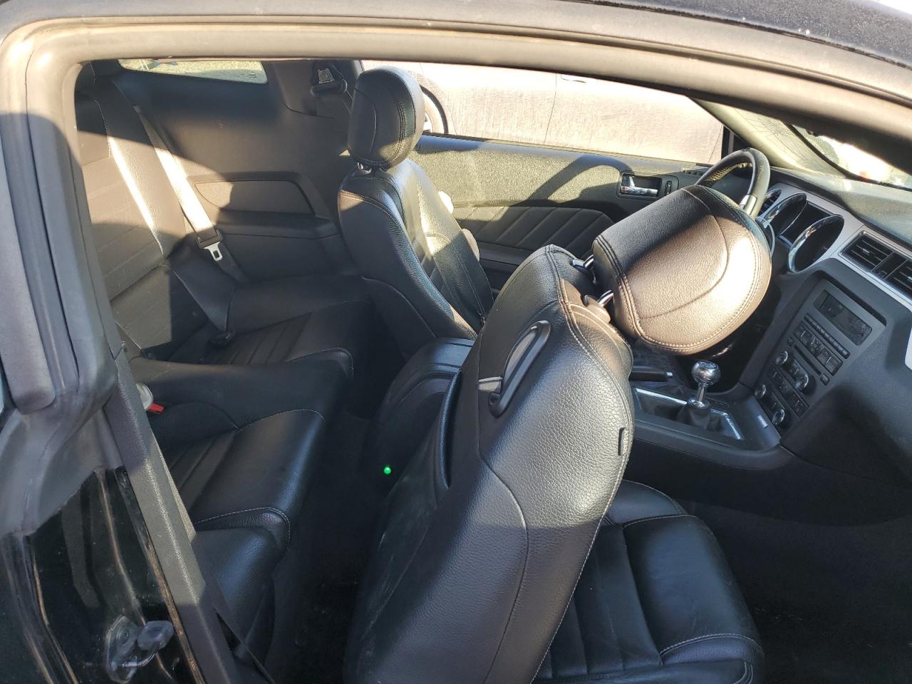 2012 Ford Mustang - Image 10
