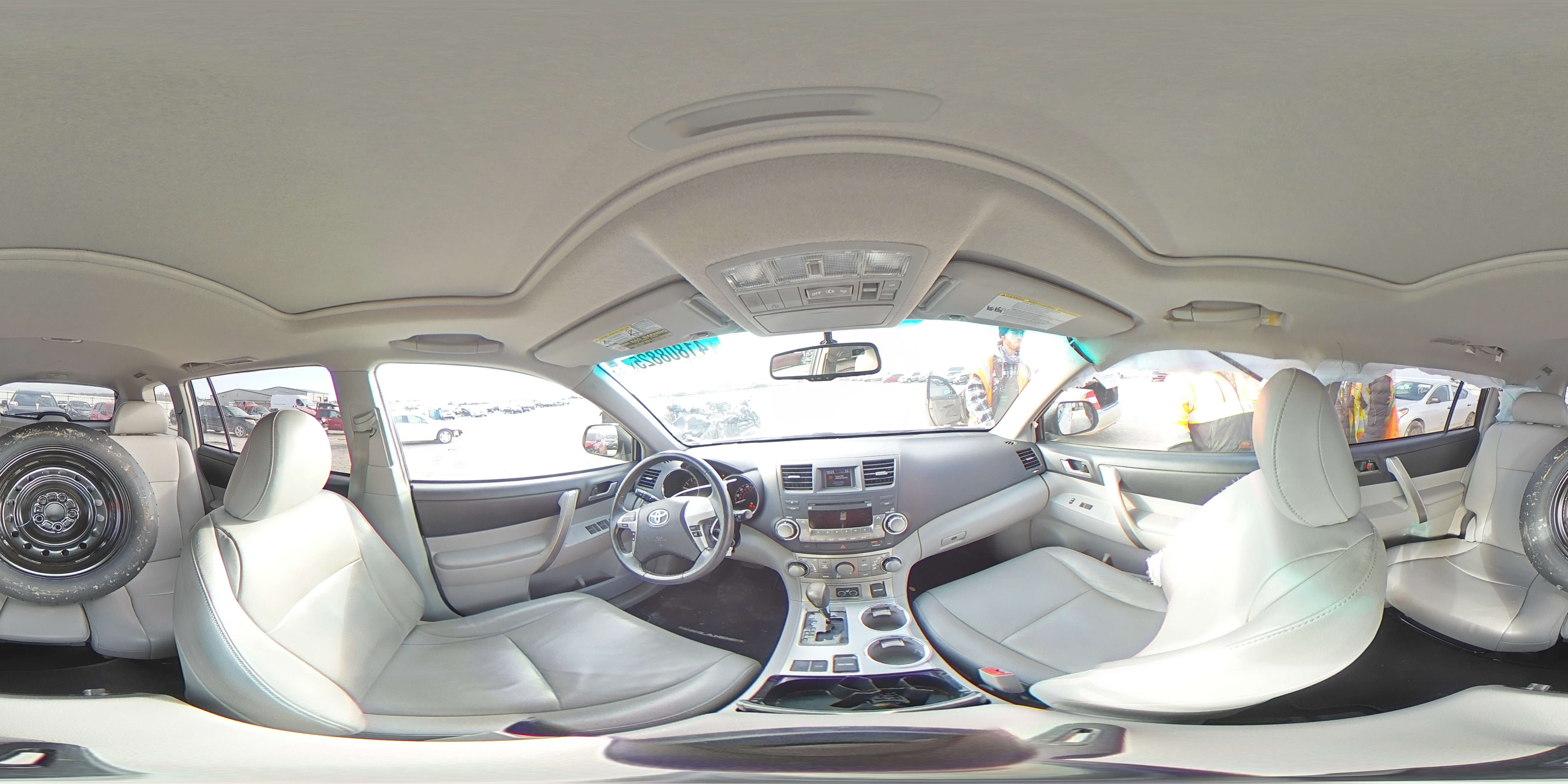 2012 Toyota Highlander - Image 14