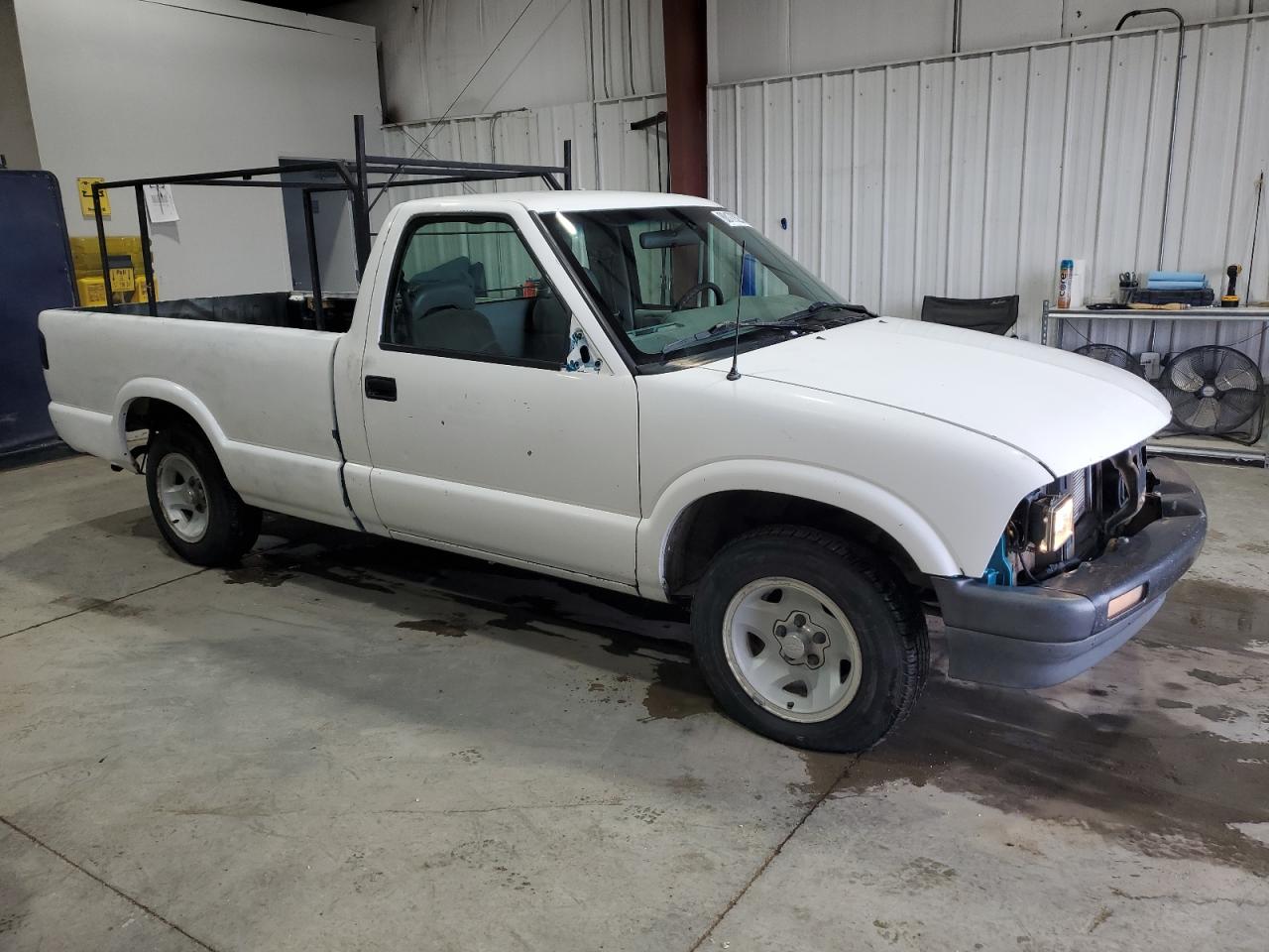 1995 Chevrolet S-10 Pickup - Image 4