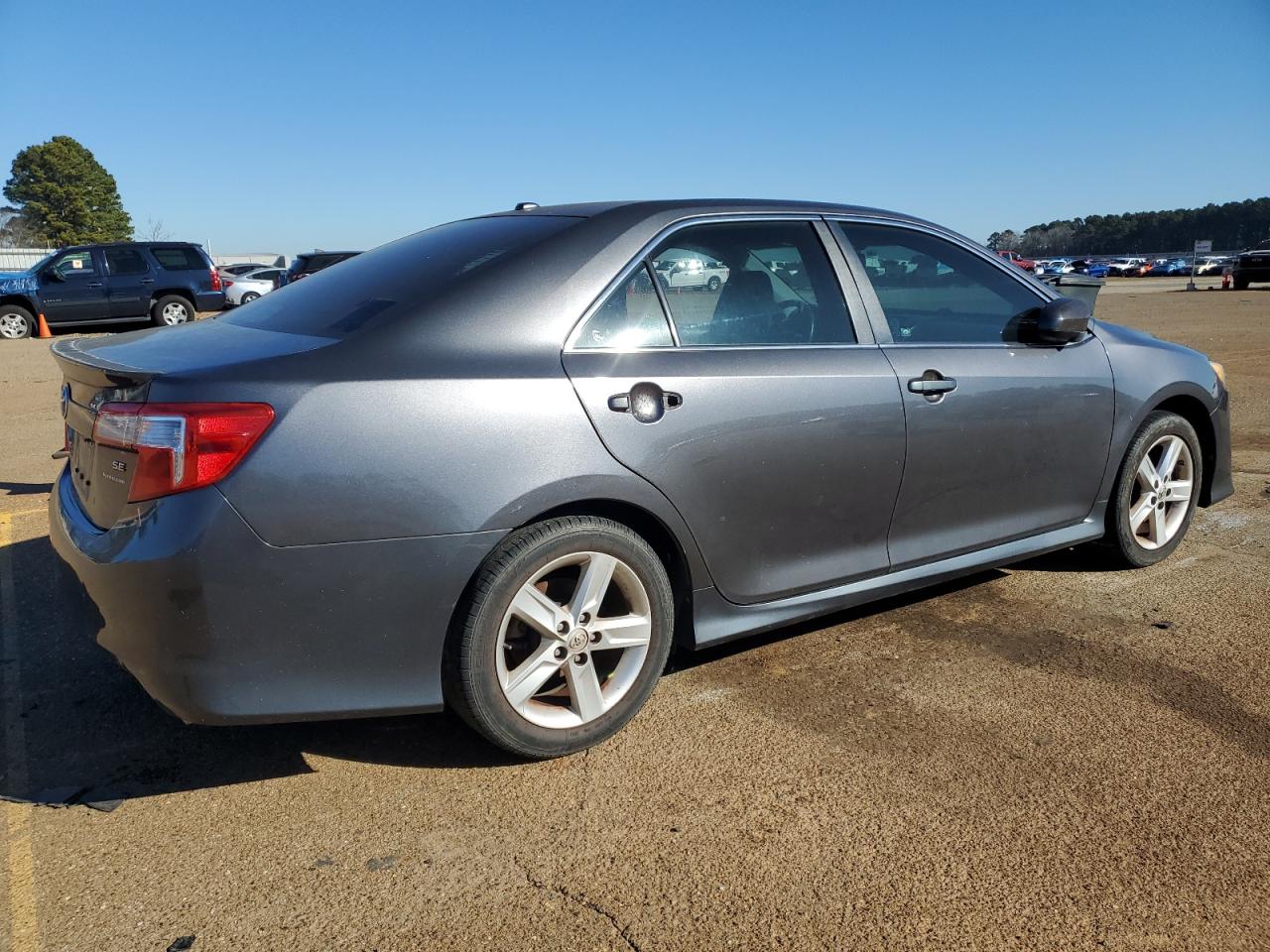 2014 Toyota Camry - Image 3