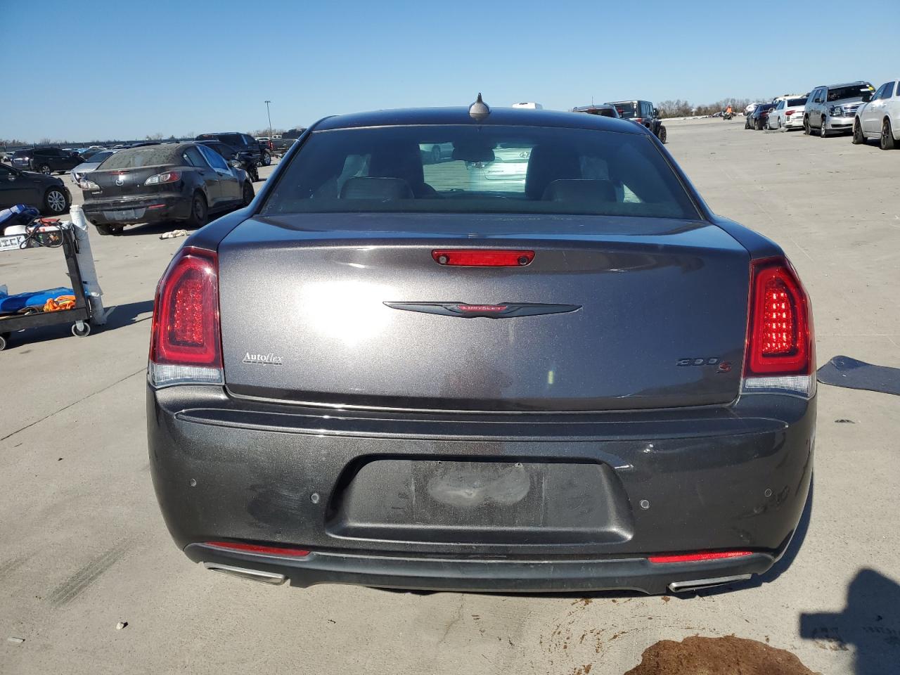 2021 Chrysler 300 - Image 6