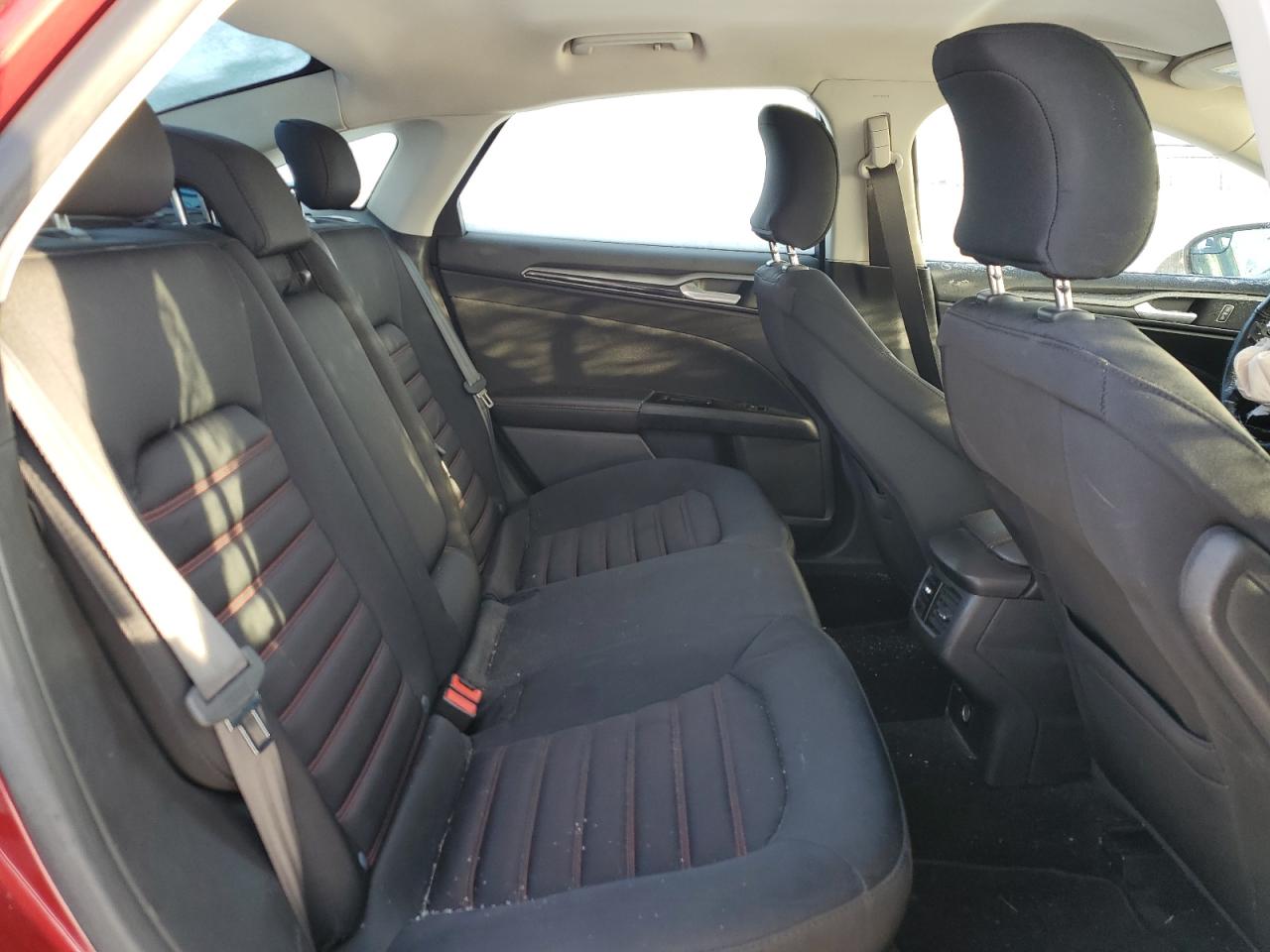 2016 Ford Fusion - Image 10