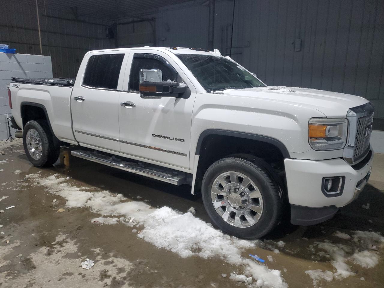 2015 GMC Sierra - Image 4