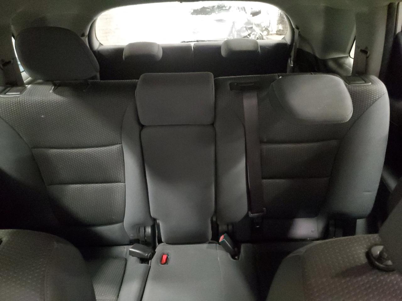 2011 Kia Sorento - Image 10