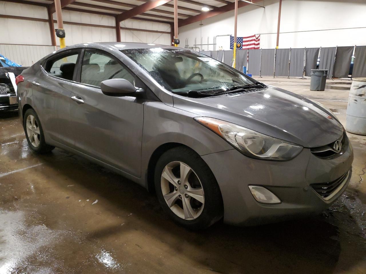 2013 Hyundai Elantra - Image 4