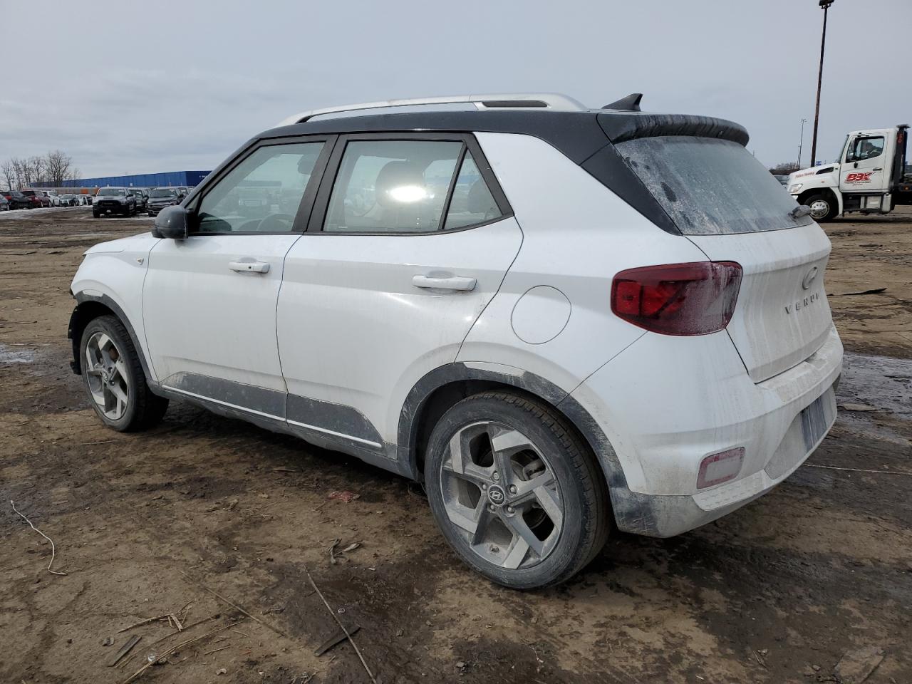 2022 Hyundai Venue - Image 2