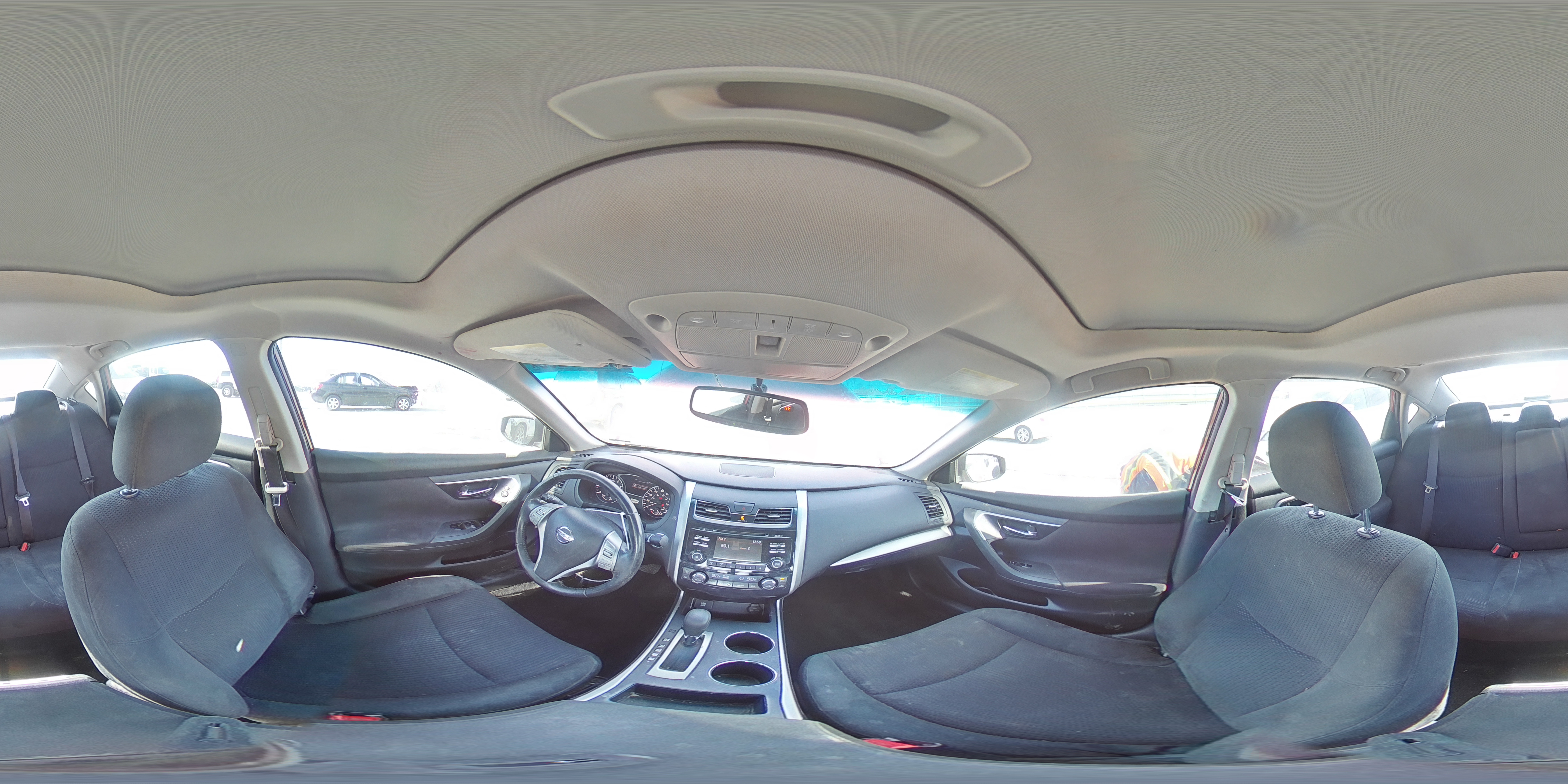 2015 Nissan Altima - Image 13