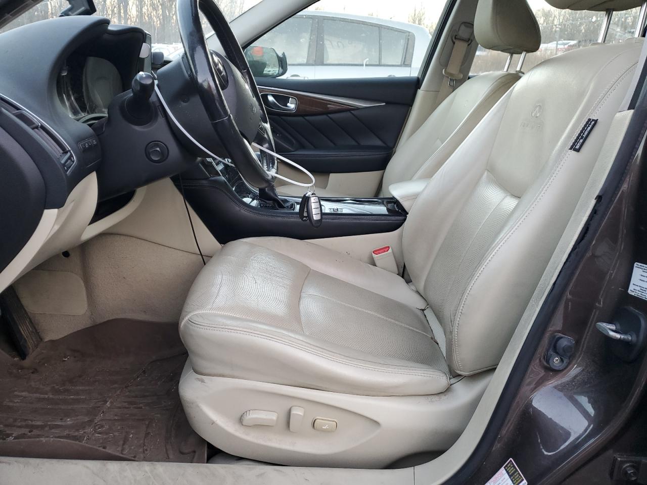 2014 Infiniti Q50 - Image 7