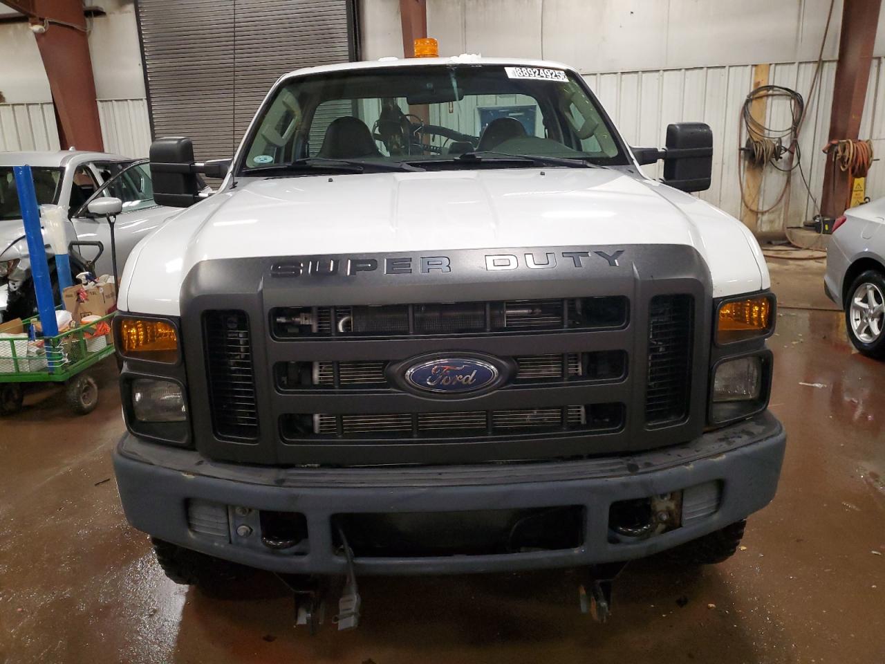 2010 Ford F350 - Image 5