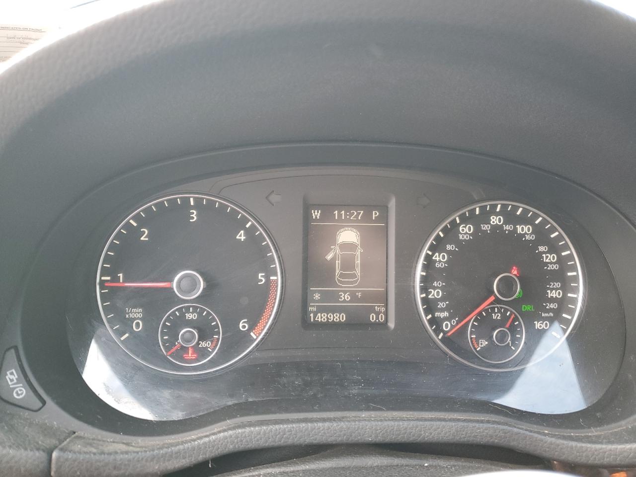 2014 Volkswagen Passat - Image 9