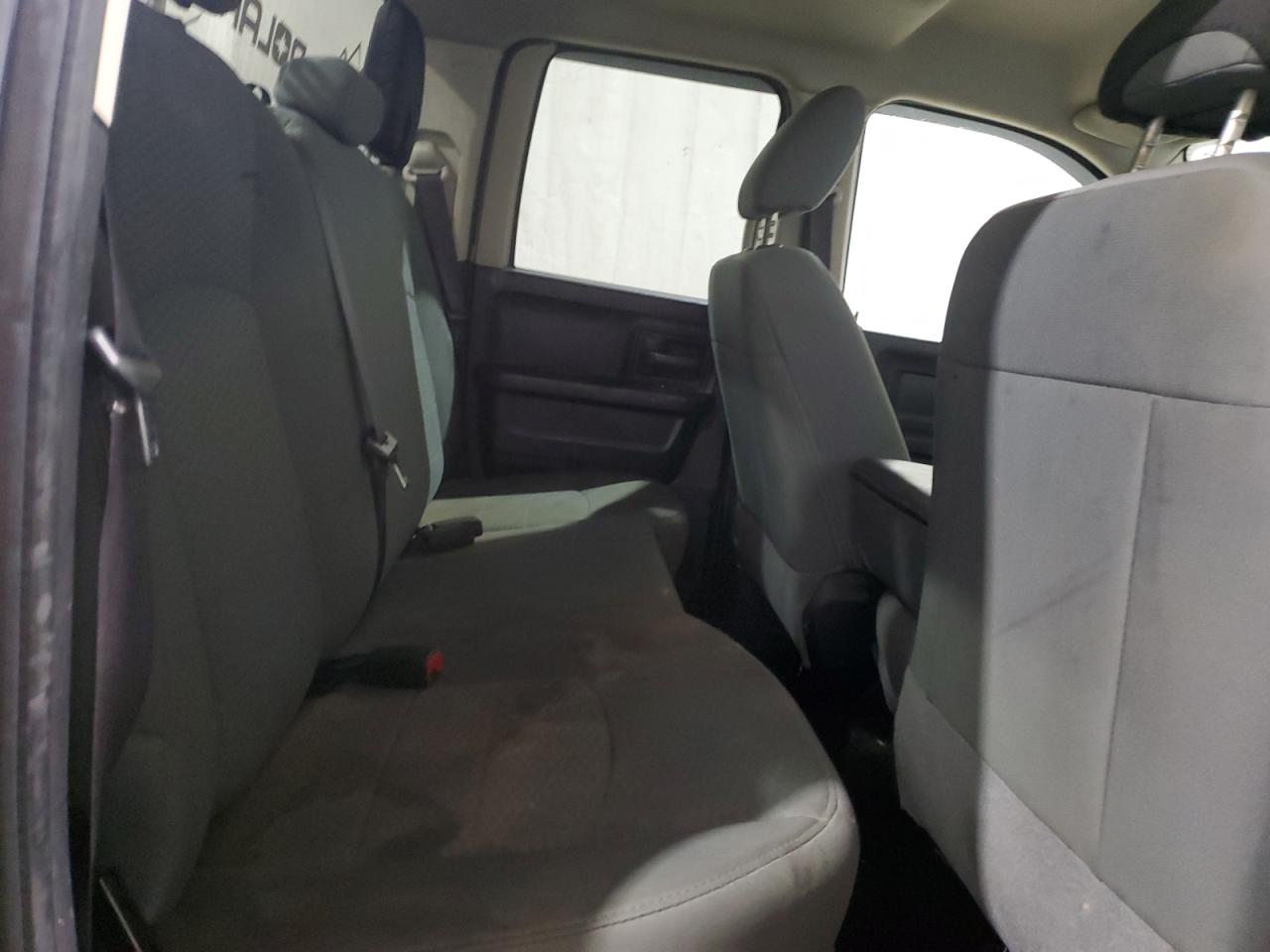 2016 RAM 1500 - Image 10