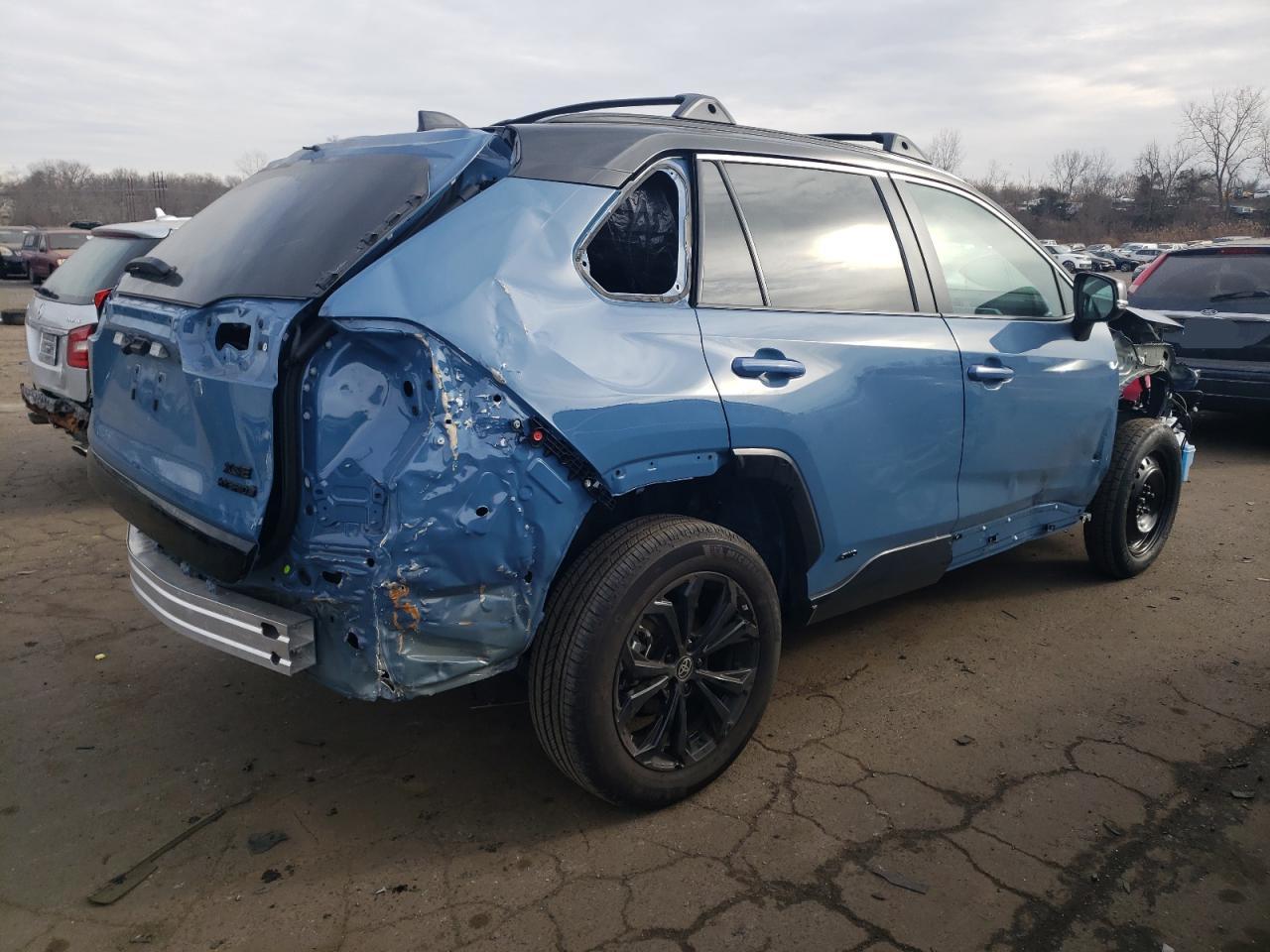 2024 Toyota RAV 4 - Image 3