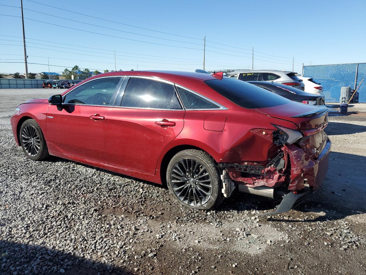 2019 Toyota Avalon - Image 2