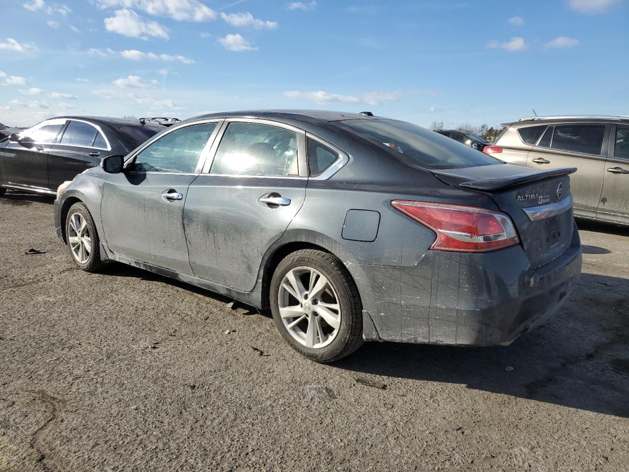 2013 Nissan Altima - Image 2