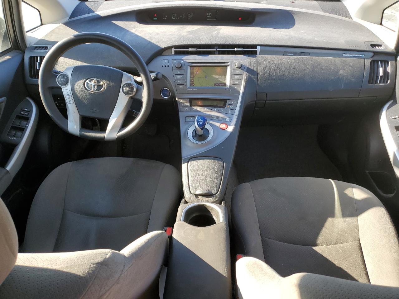 2015 Toyota Prius - Image 8