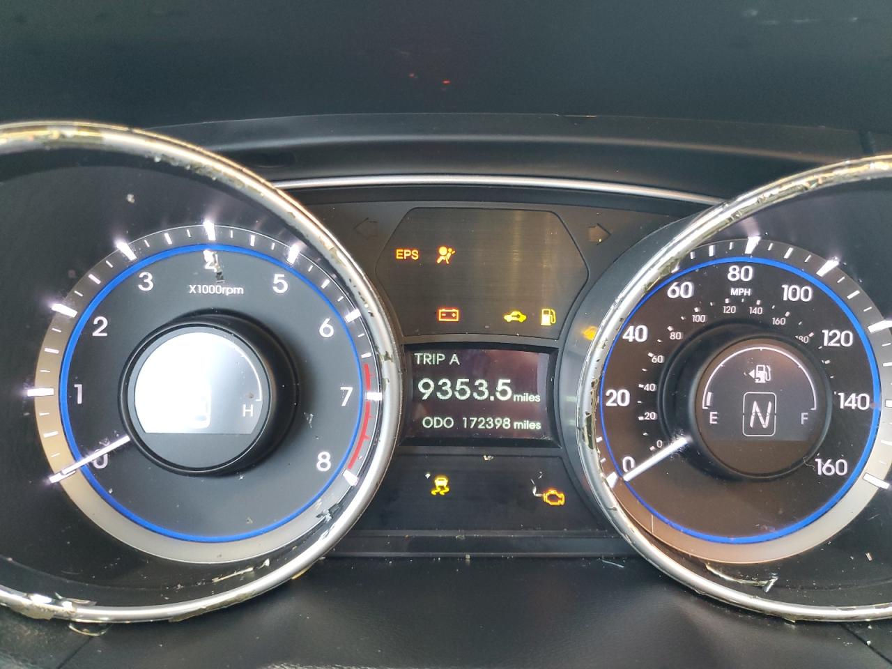 2011 Hyundai Sonata - Image 9