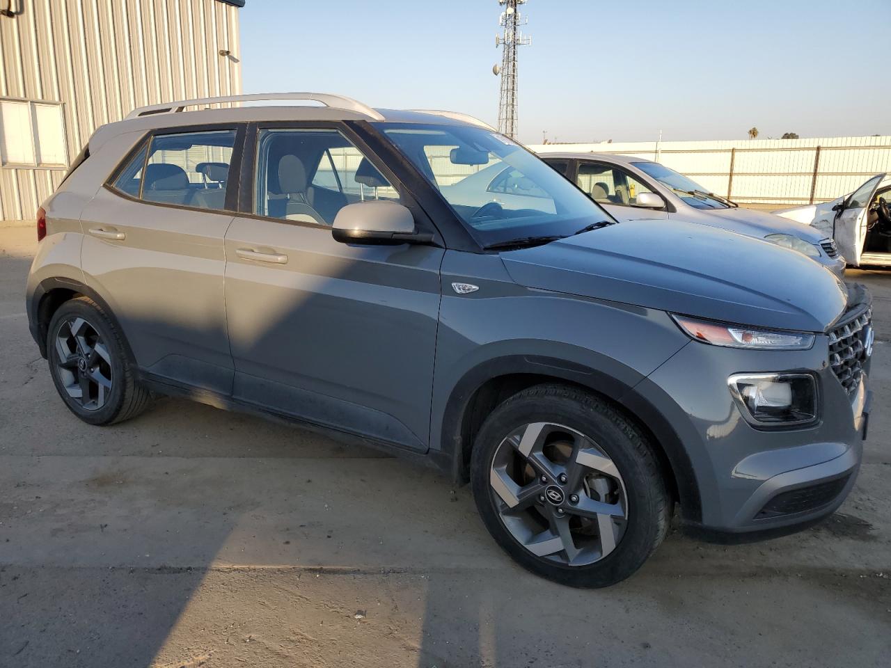 2021 Hyundai Venue - Image 4