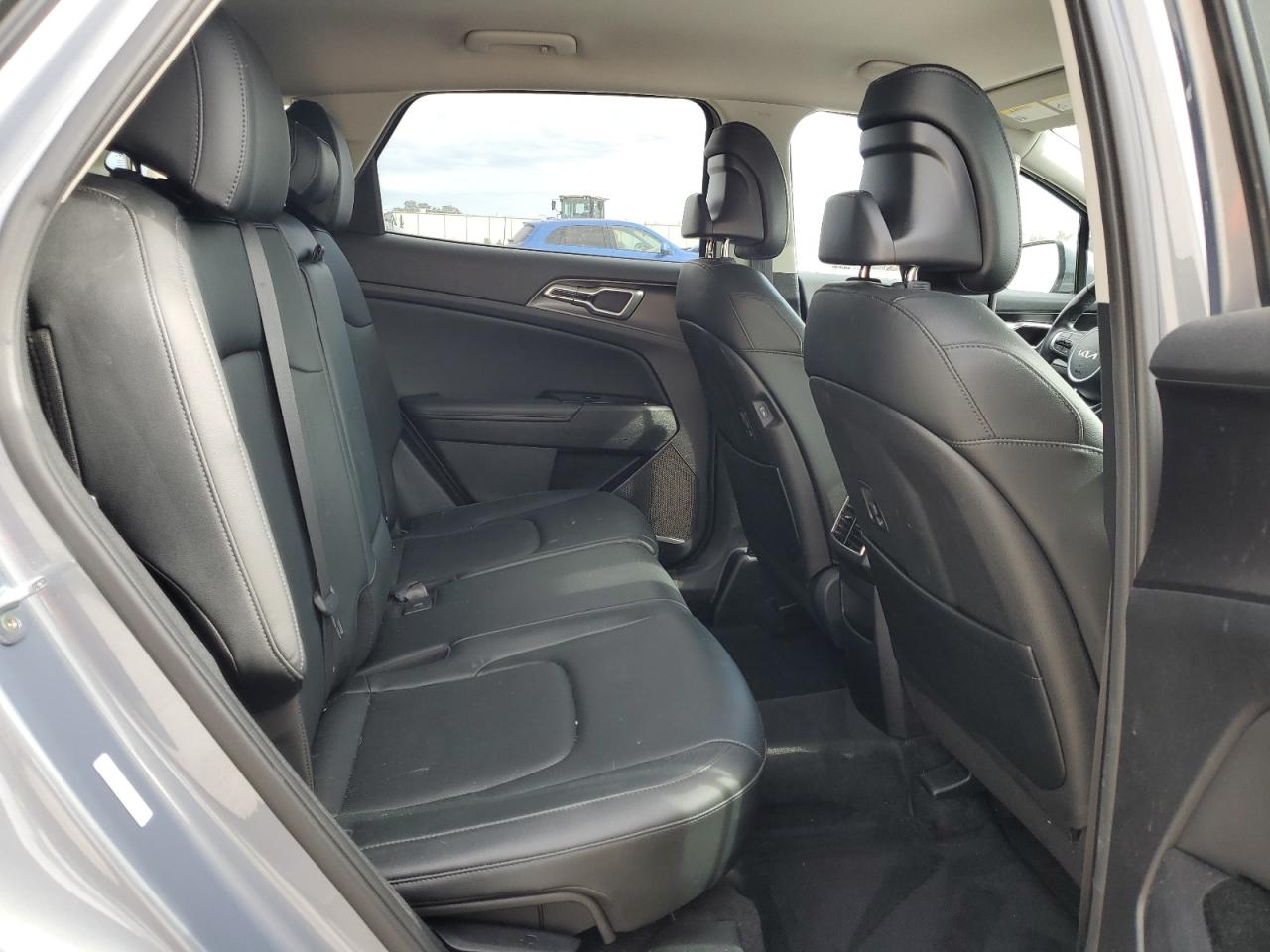 2023 Kia Sportage - Image 11