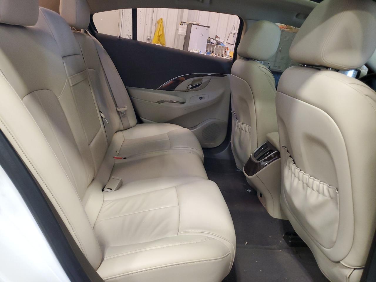 2016 Buick LaCrosse - Image 10