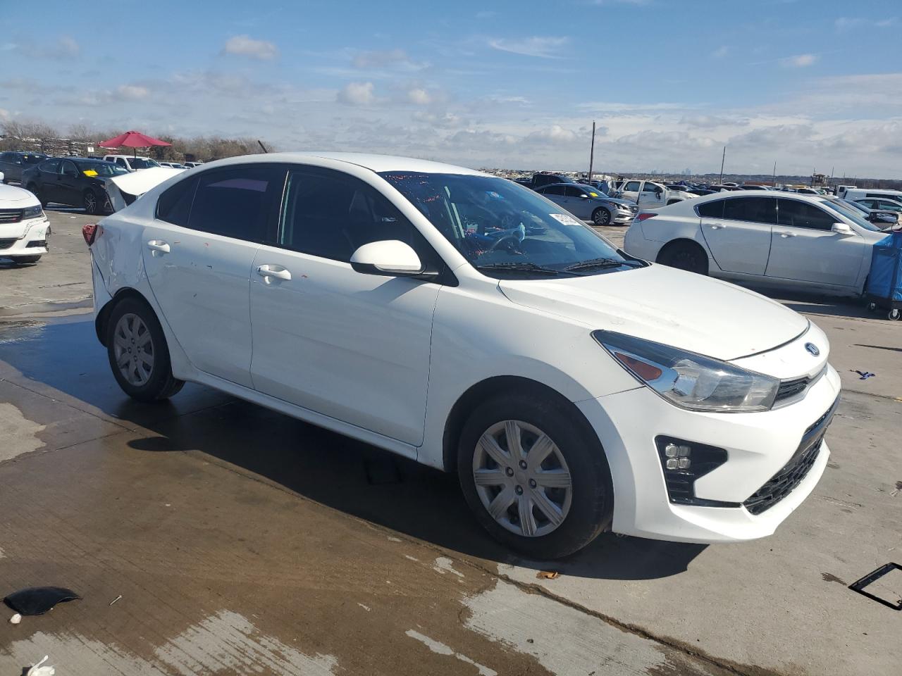 2021 Kia Rio - Image 4