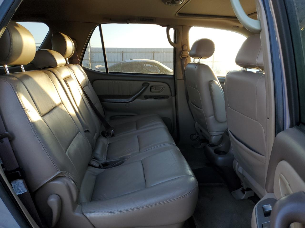 2001 Toyota Sequoia - Image 11