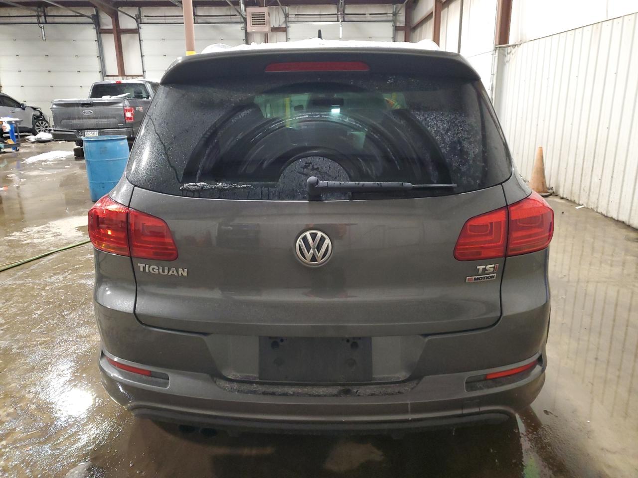 2016 Volkswagen Tiguan - Image 6