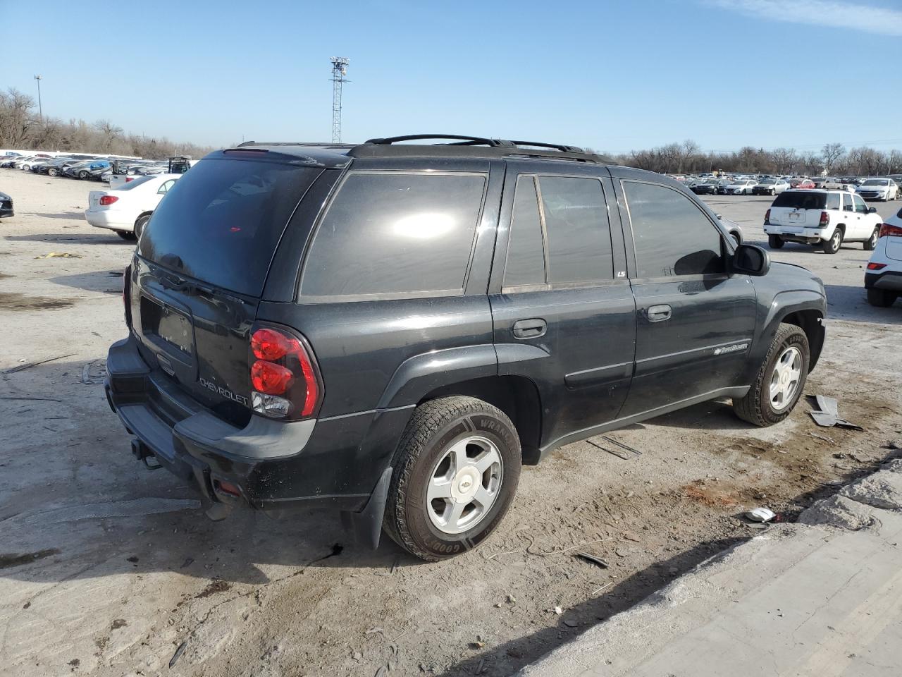 2002 Chevrolet TrailBlazer - Image 3