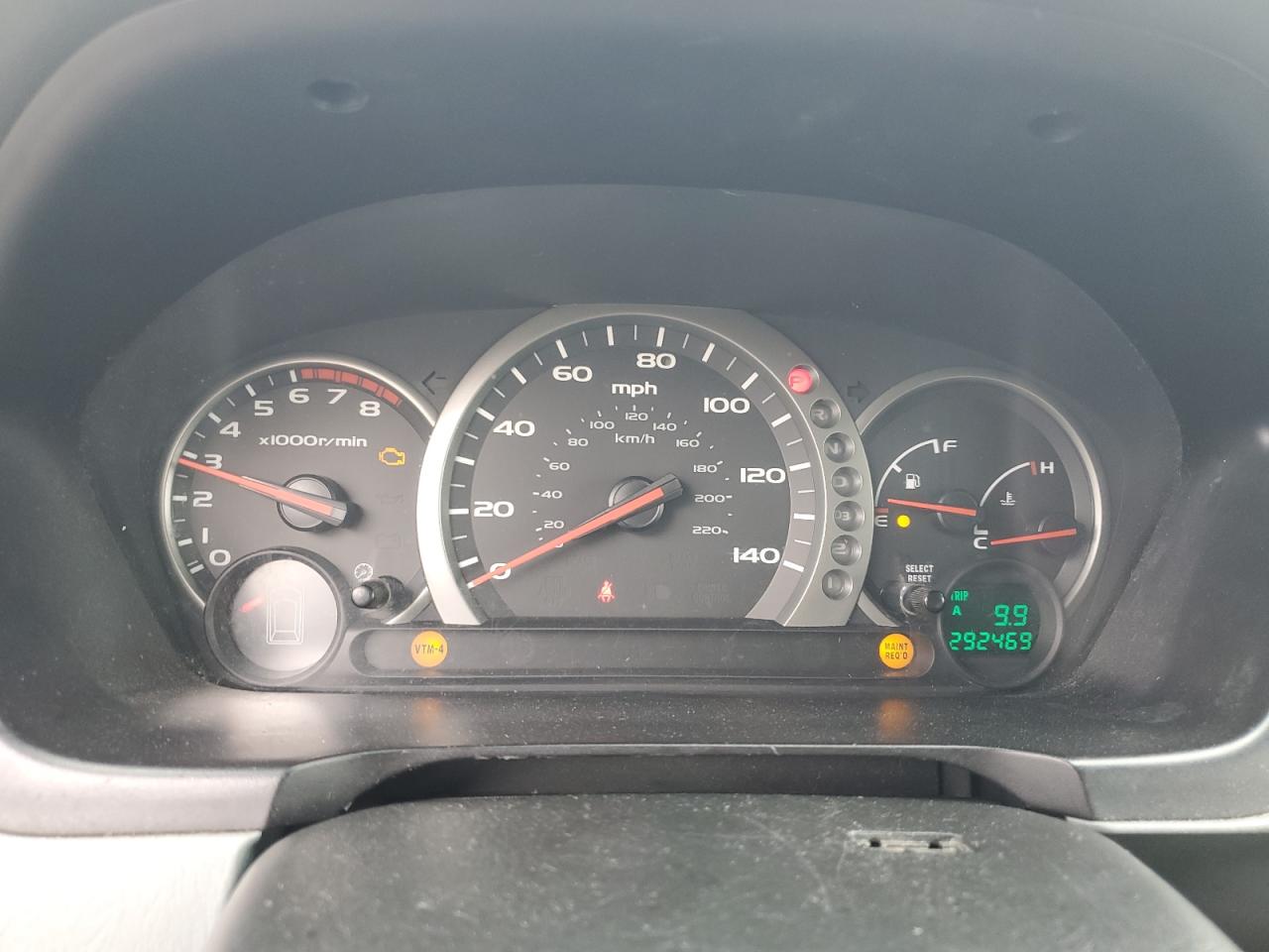 2004 Honda Pilot - Image 9