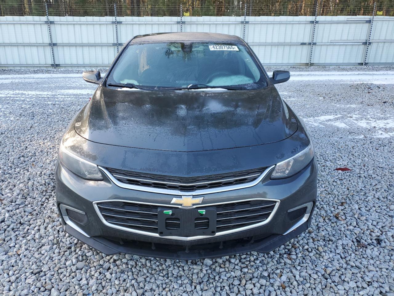 2017 Chevrolet Malibu - Image 5