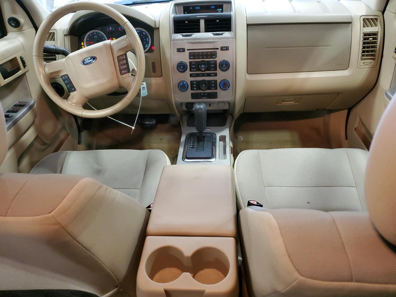 2011 Ford Escape - Image 8