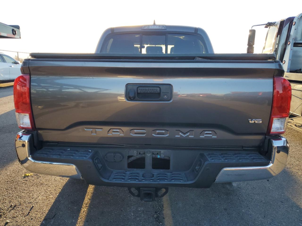 2016 Toyota Tacoma - Image 6