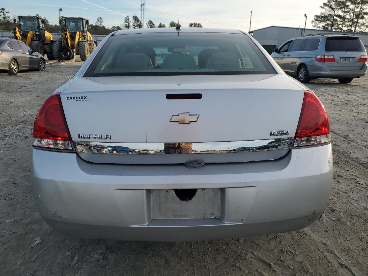 2011 Chevrolet Impala - Image 6