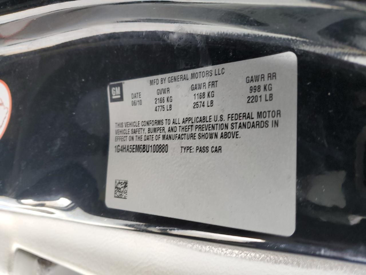 2011 Buick Lucerne - Image 12