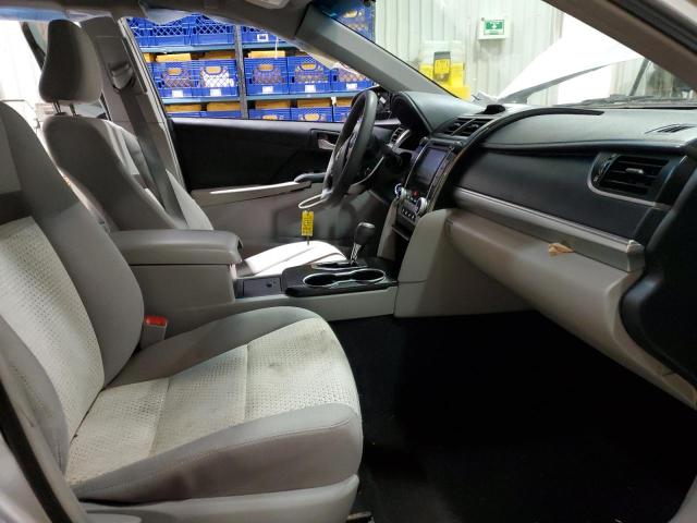 Седаны TOYOTA CAMRY 2013 Серебристый