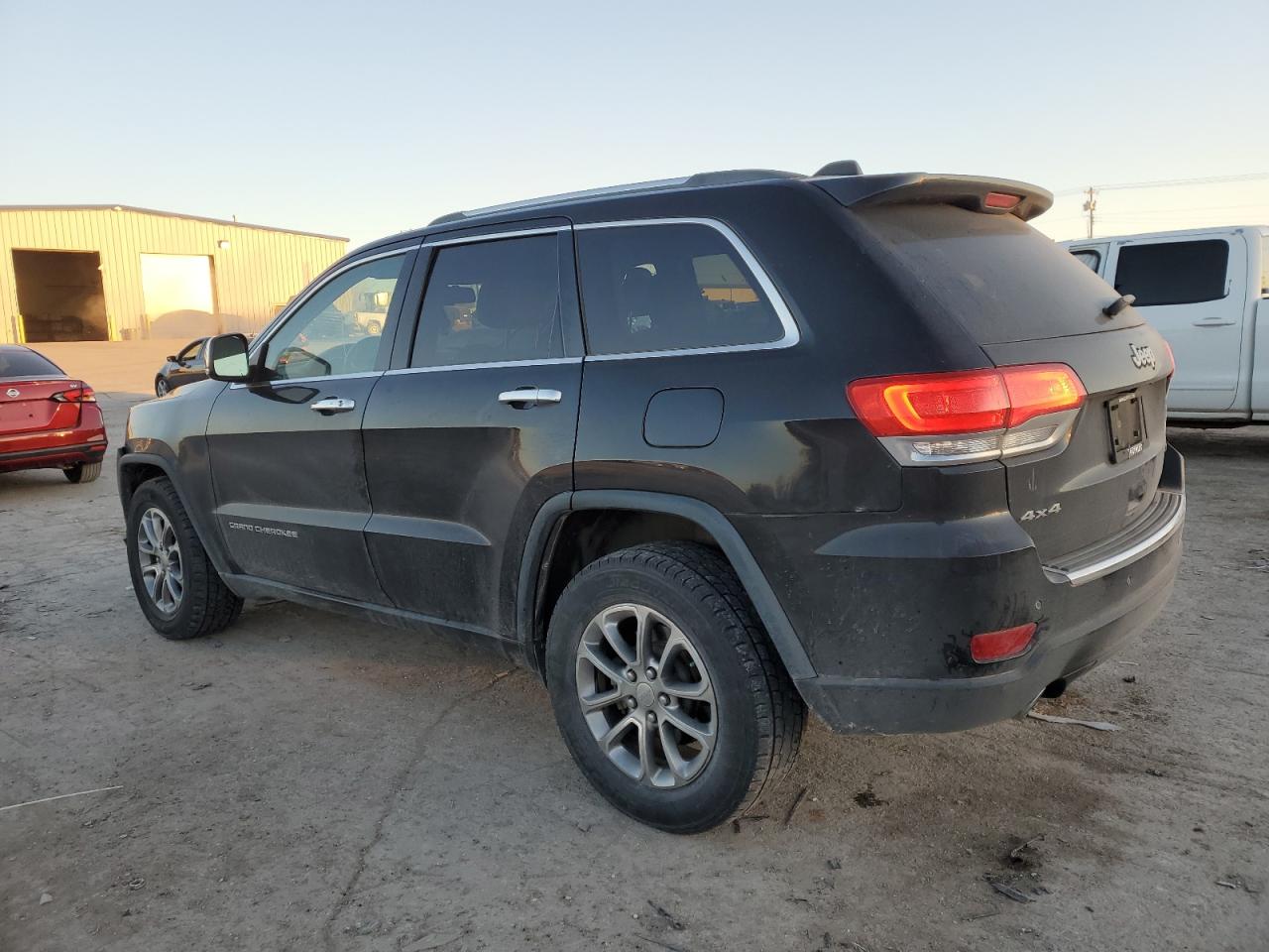 2014 Jeep Grand Cherokee - Image 2