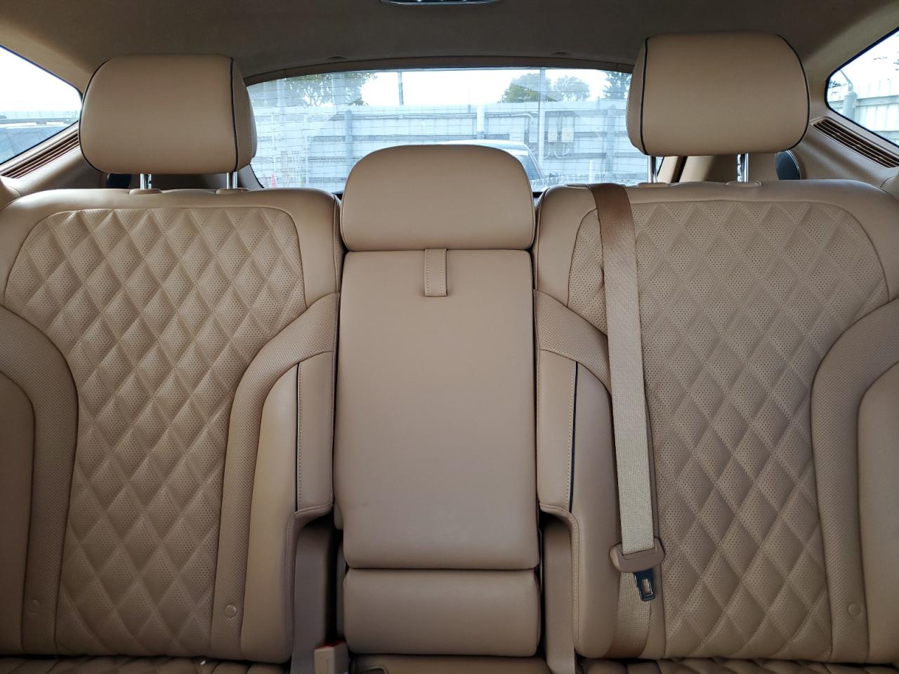 2021 Genesis GV80 - Image 10