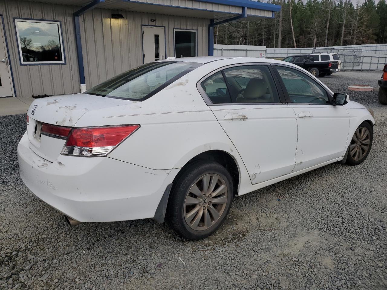 2011 Honda Accord - Image 3