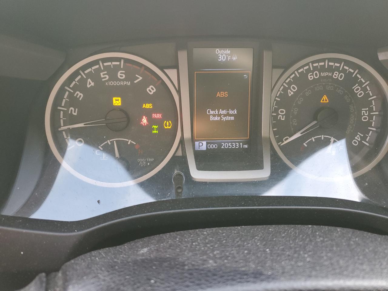 2016 Toyota Tacoma - Image 9