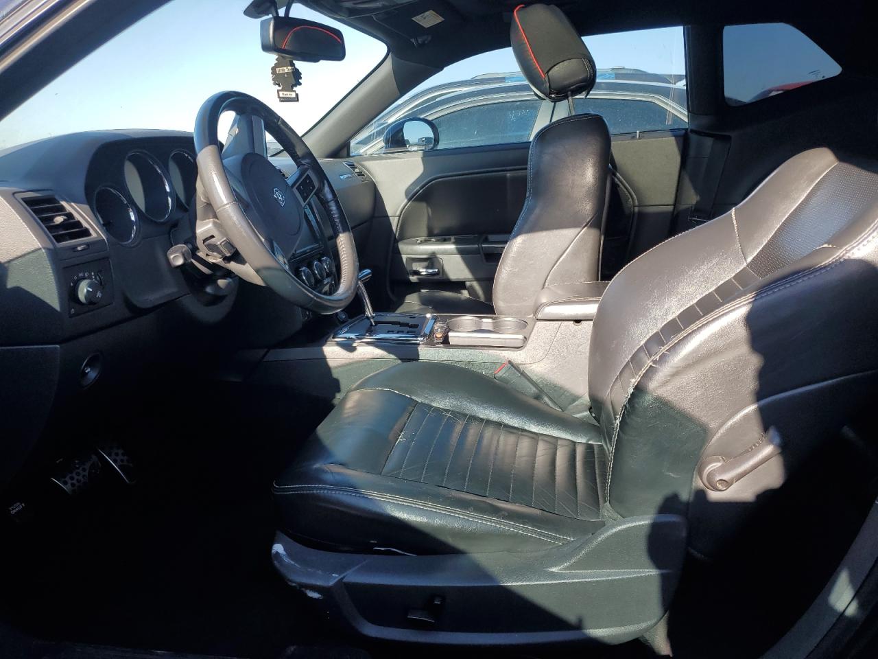 2010 Dodge Challenger - Image 7