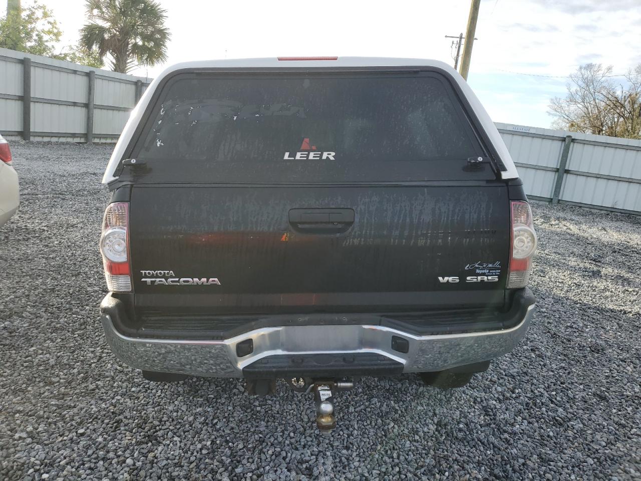 2015 Toyota Tacoma - Image 6