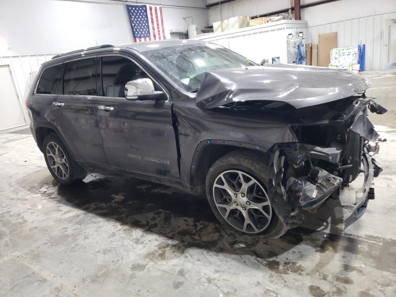 2019 Jeep Grand Cherokee - Image 4