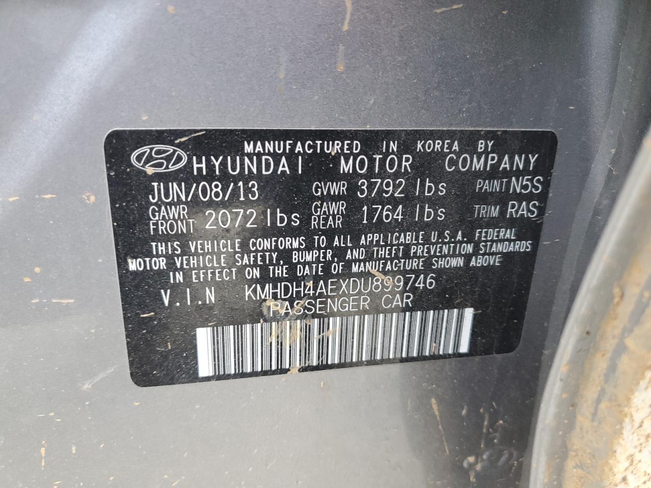 2013 Hyundai Elantra - Image 12