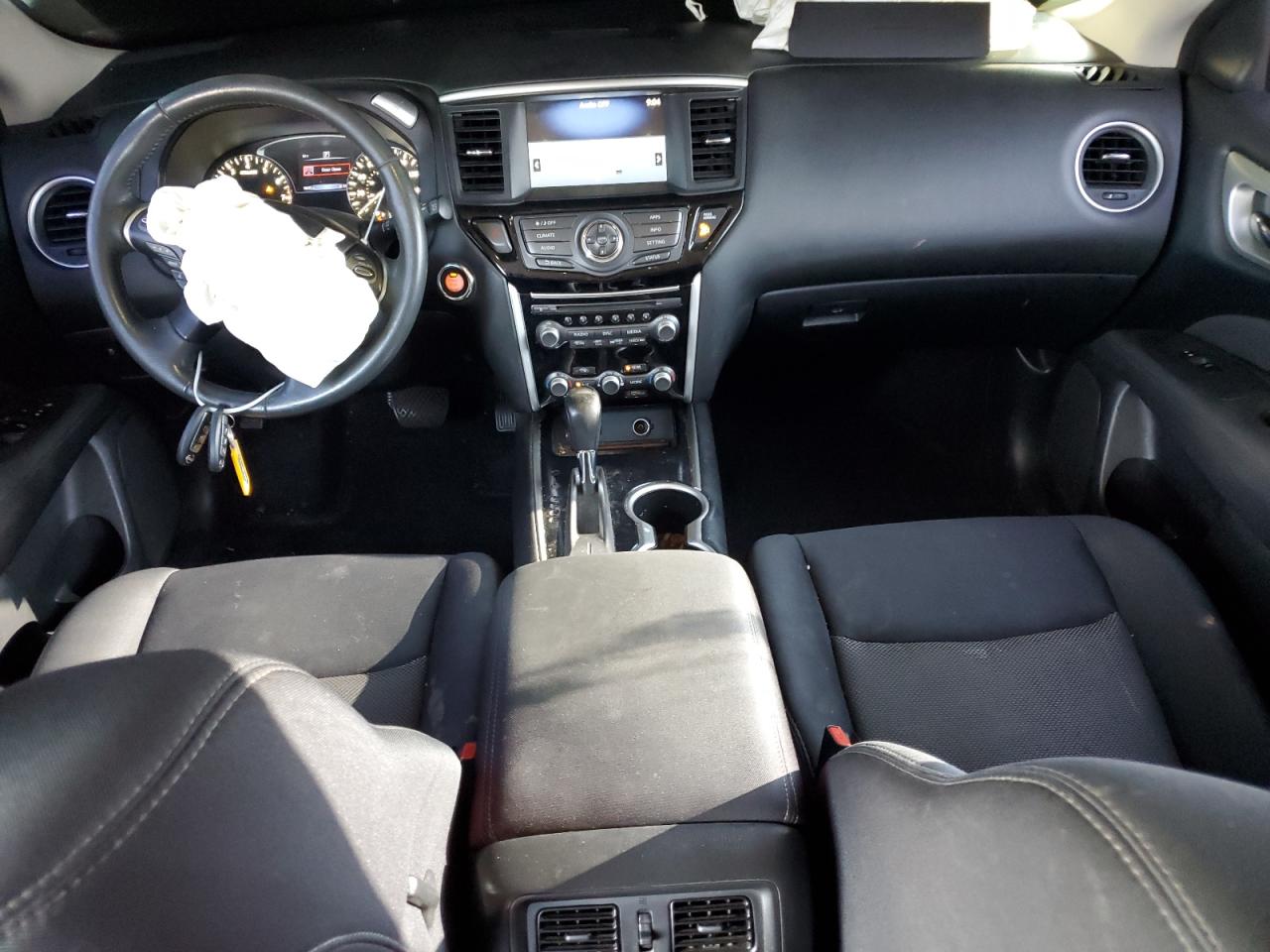 2017 Nissan Pathfinder - Image 8