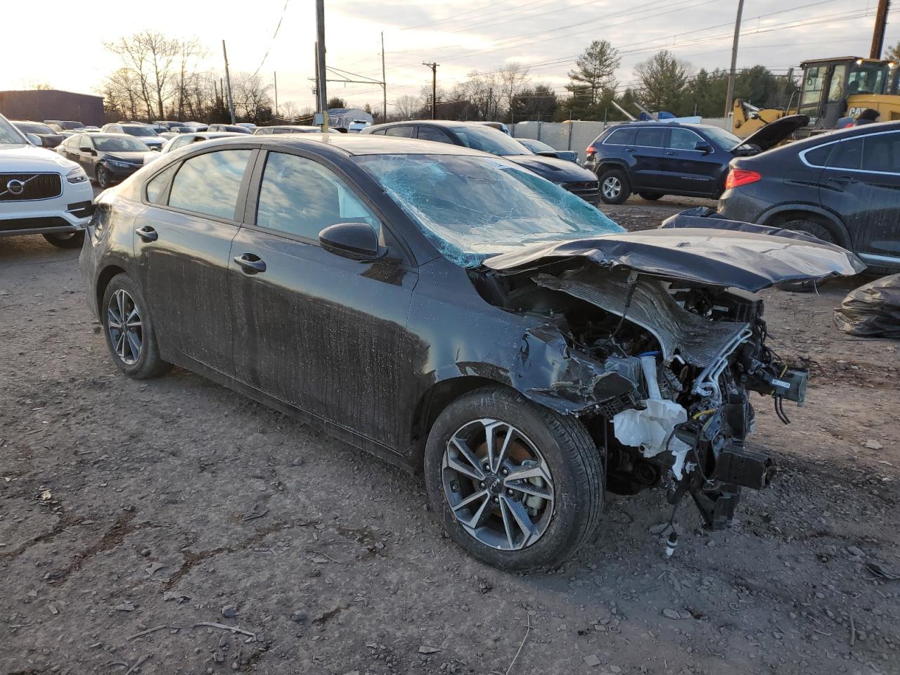 2024 Kia Forte - Image 4