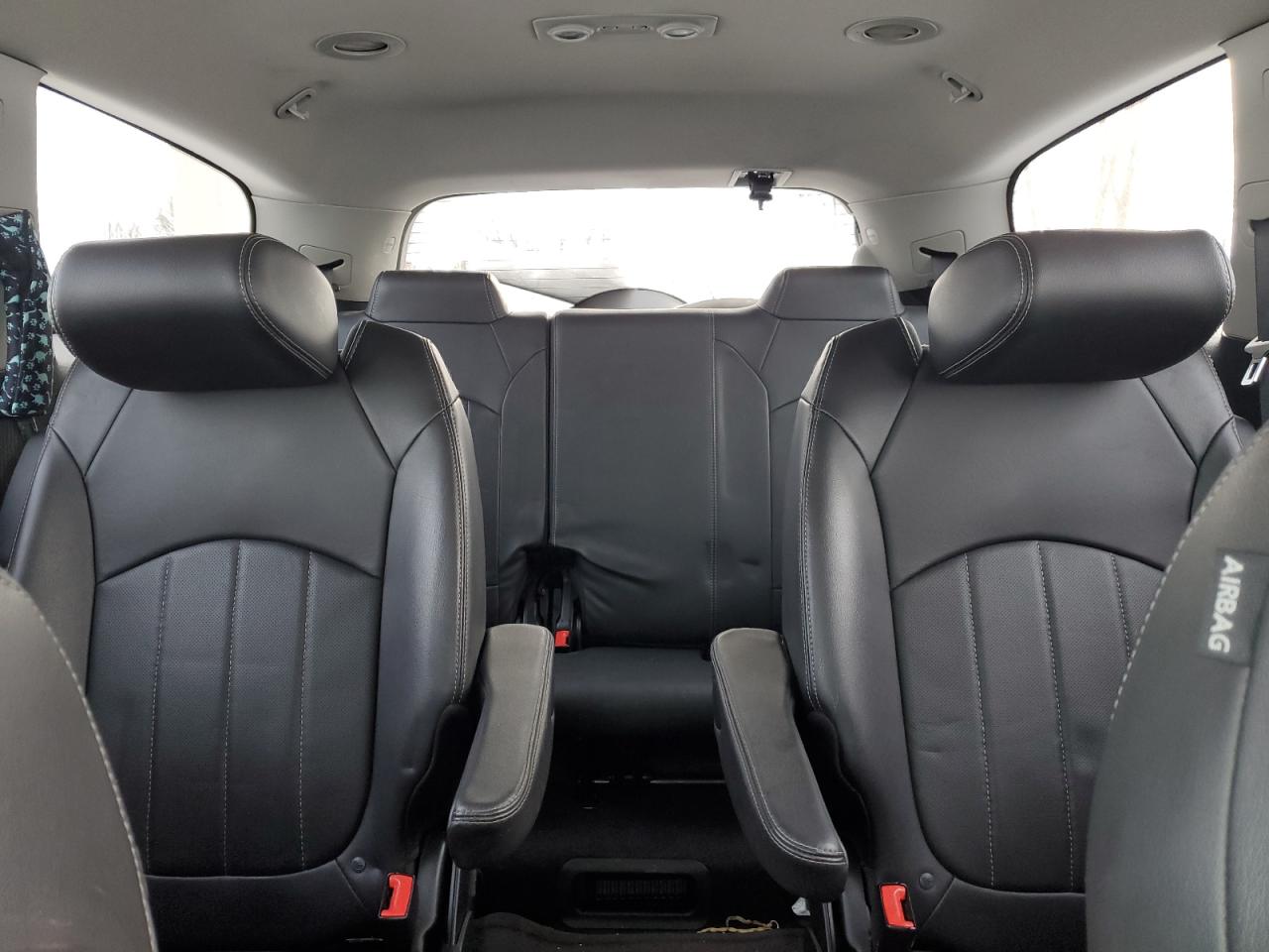 2017 Buick Enclave - Image 10