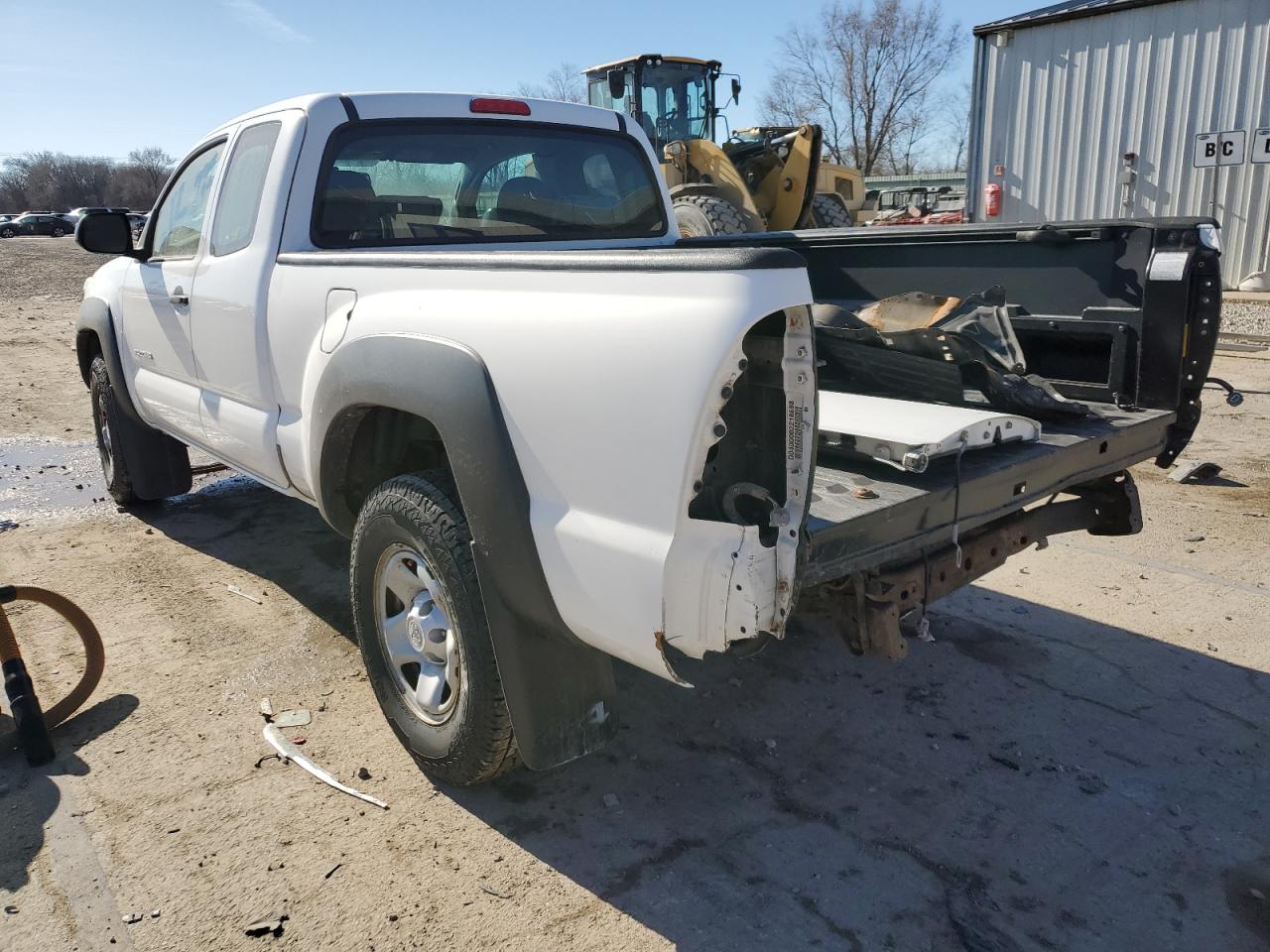 2013 Toyota Tacoma - Image 2