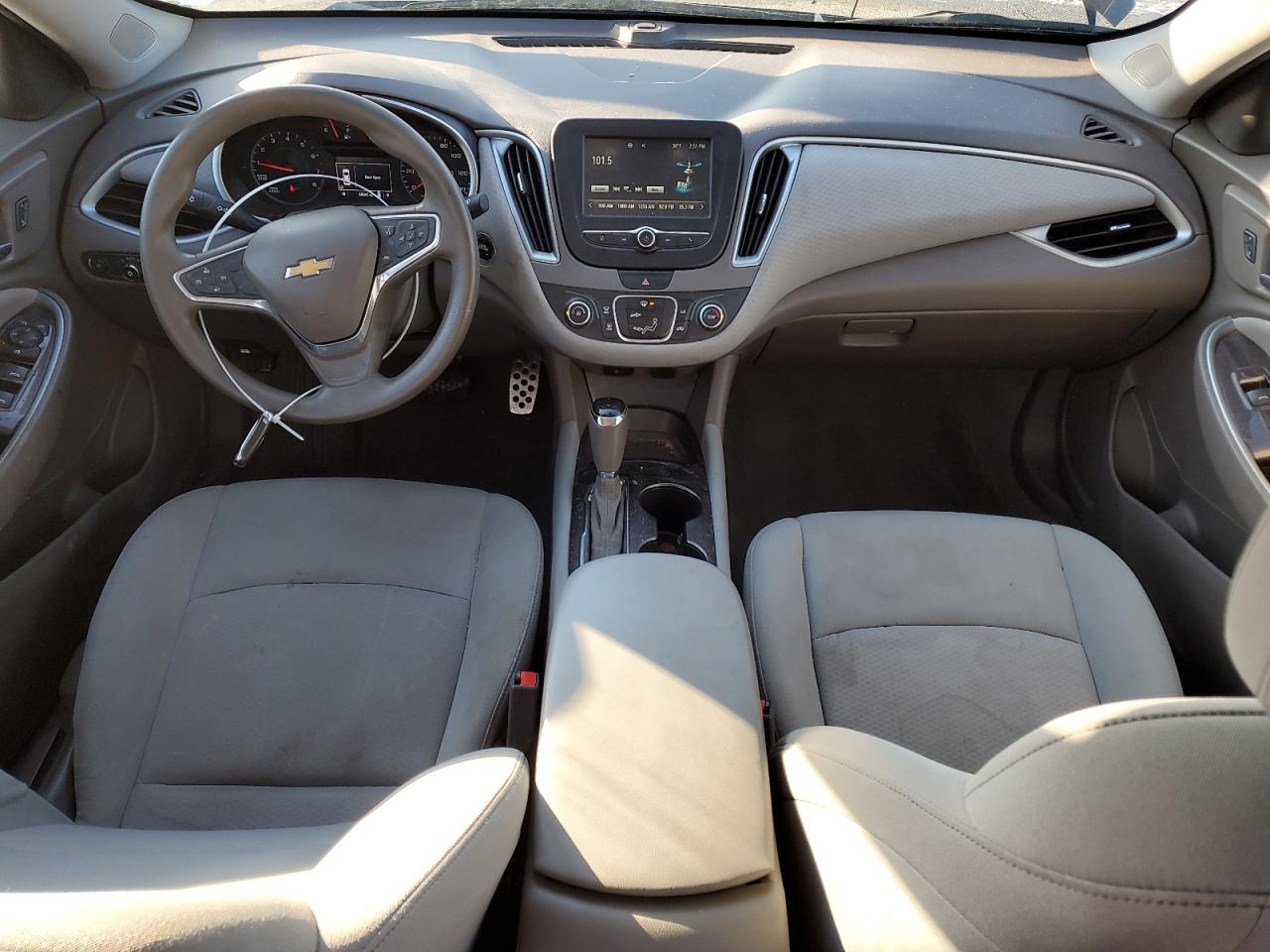 2016 Chevrolet Malibu - Image 8